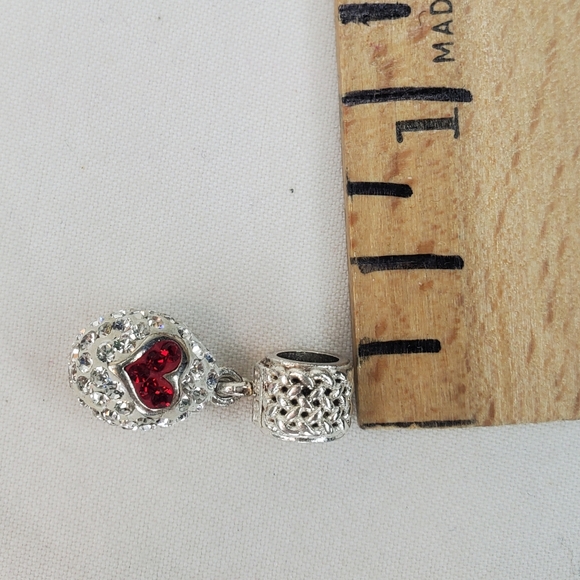 Cedora Egg Heart Charm - Picture 6 of 7